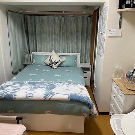 新宿安靜の家-A Quiet Home In Shinjuku - A 26 Square Meter Double Bed Room That Feels Like Home โตเกียว ภายนอก รูปภาพ