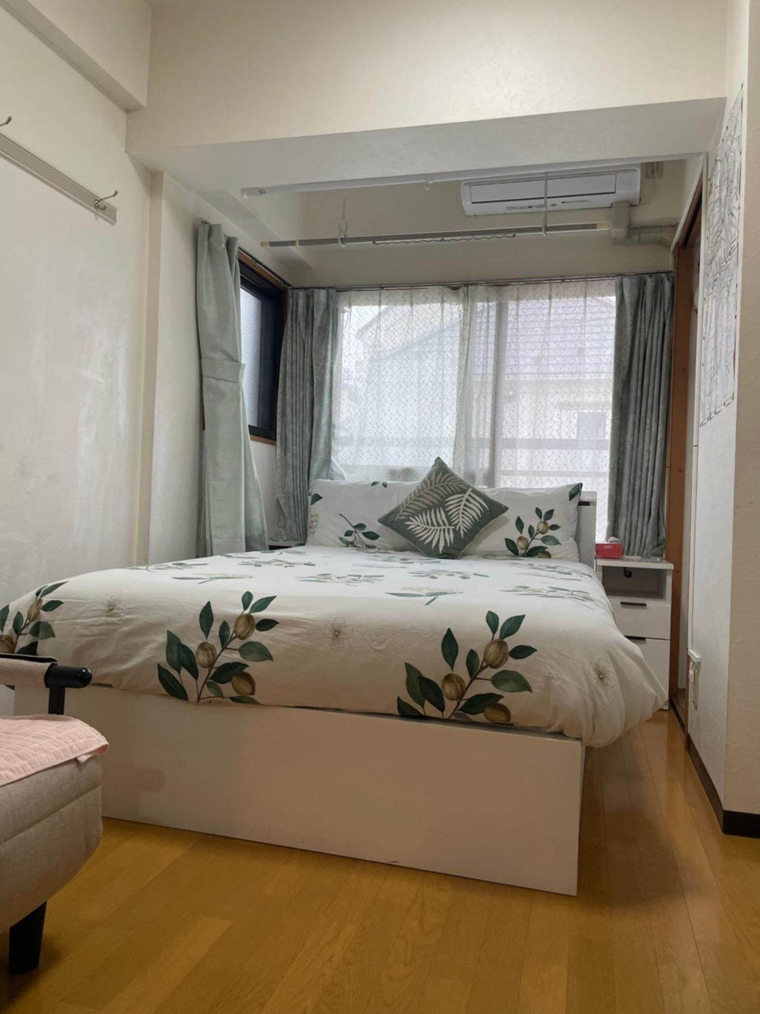 新宿安靜の家-A Quiet Home In Shinjuku - A 26 Square Meter Double Bed Room That Feels Like Home โตเกียว ภายนอก รูปภาพ
